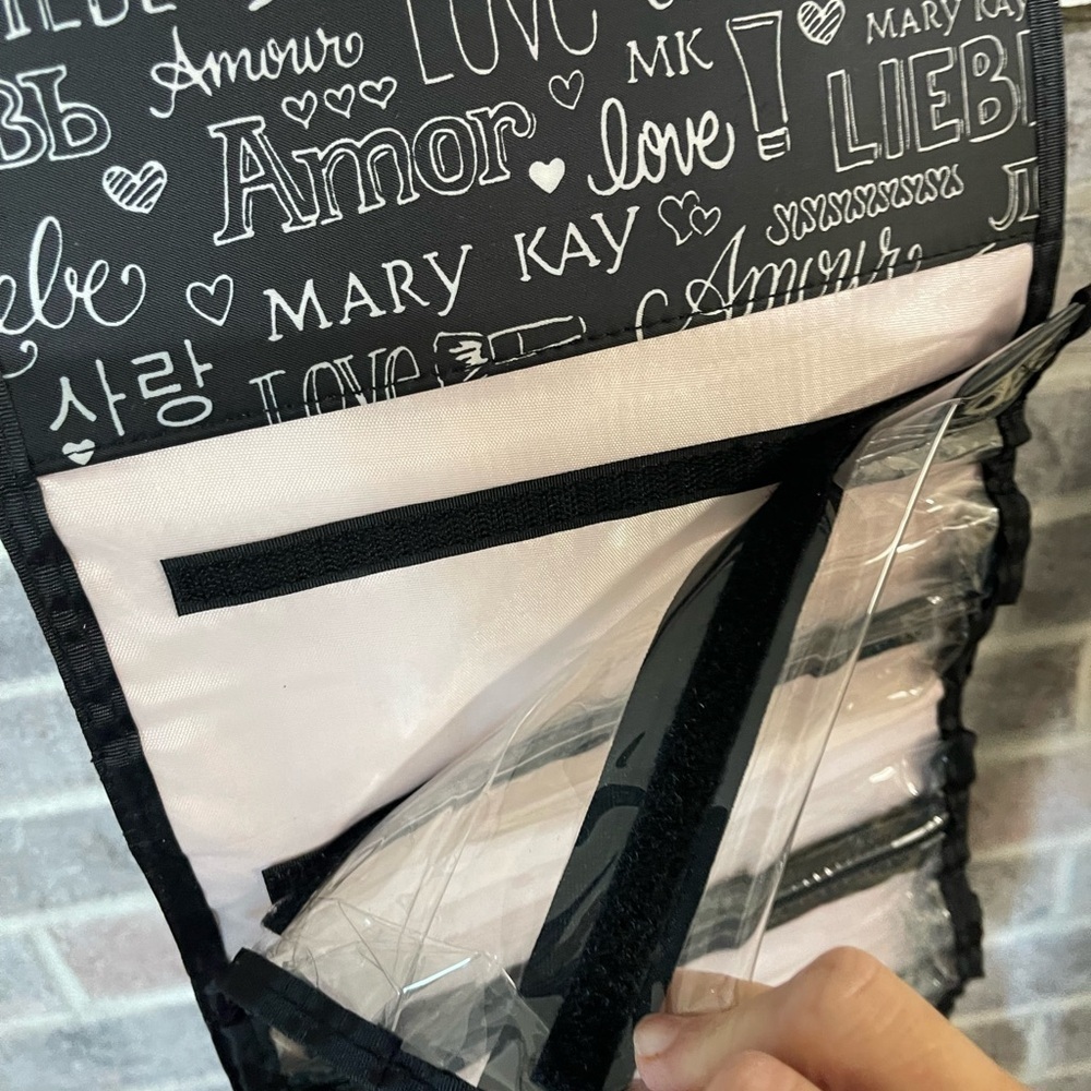 Mary Kay - Picture 7 of 7